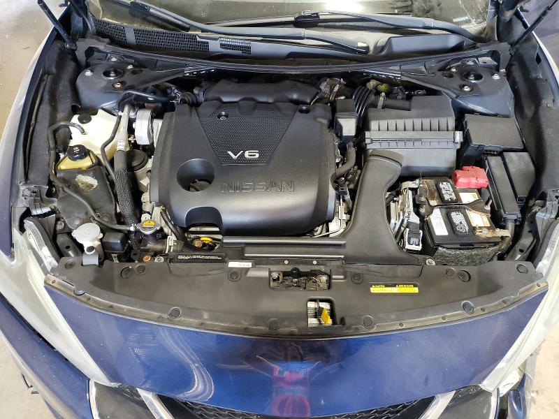61892606 :رقم المزاد ، 1N4AA6AP5JC377168 vin ، 2018 Nissan Maxima مزاد بيع