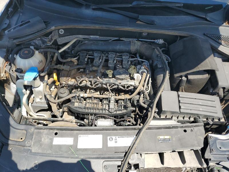 60832336 :رقم المزاد ، 1VWAA7A36JC012217 vin ، 2018 Volkswagen Passat مزاد بيع