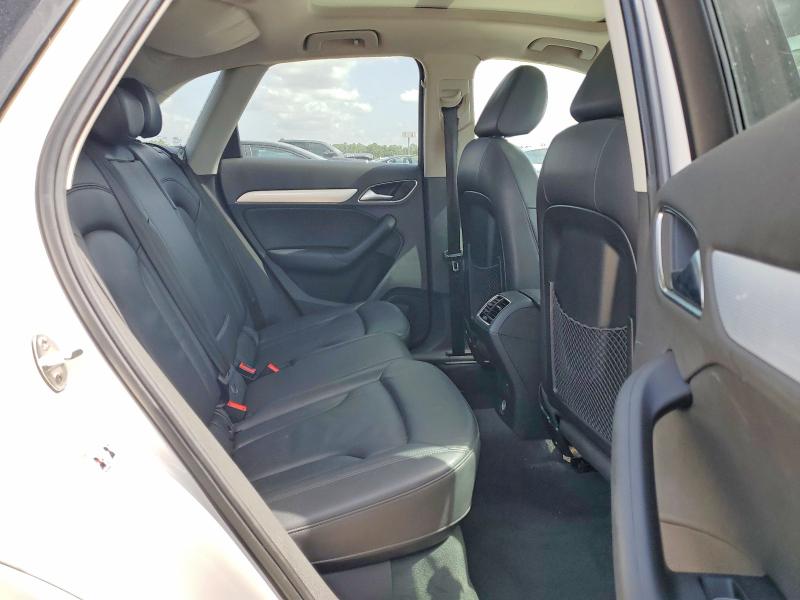 61511956 :رقم المزاد ، WA1EFCFS8GR011956 vin ، 2016 Audi Q3 مزاد بيع