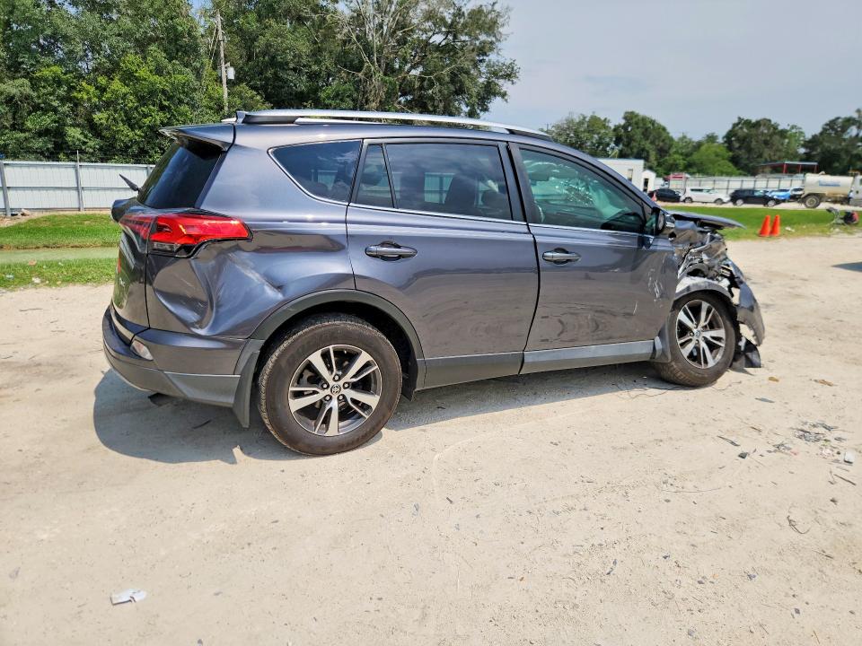 63156686 :رقم المزاد ، 2T3WFREV0JW523226 vin ، 2018 Toyota Rav4 مزاد بيع