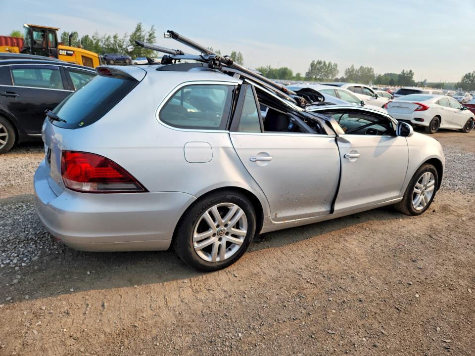 Продажа на аукционе авто 2010 Volkswagen Golf 2.5 Wagon, vin: 3VWMX7AJ8AM629174, номер лота: 60921536