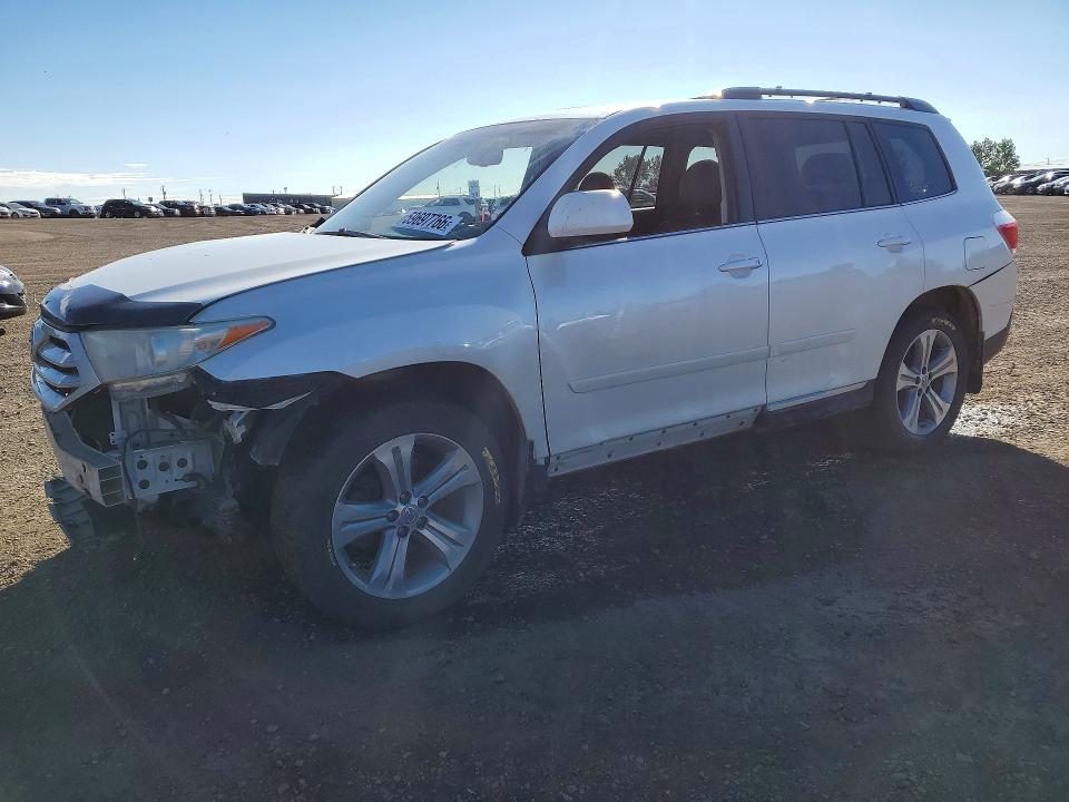 59697766 :رقم المزاد ، 5TDBK3EH1DS207972 vin ، 2013 Toyota Highlander مزاد بيع