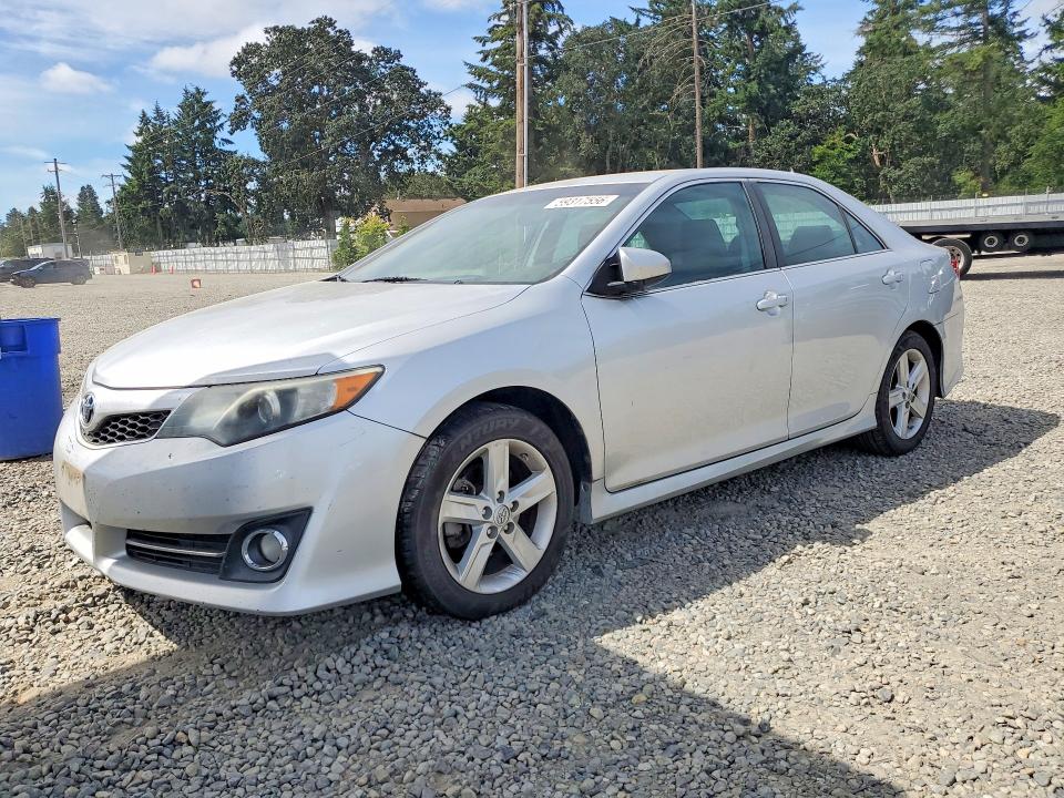 59317556 :رقم المزاد ، 4T1BF1FK4EU856919 vin ، 2014 Toyota Camry مزاد بيع