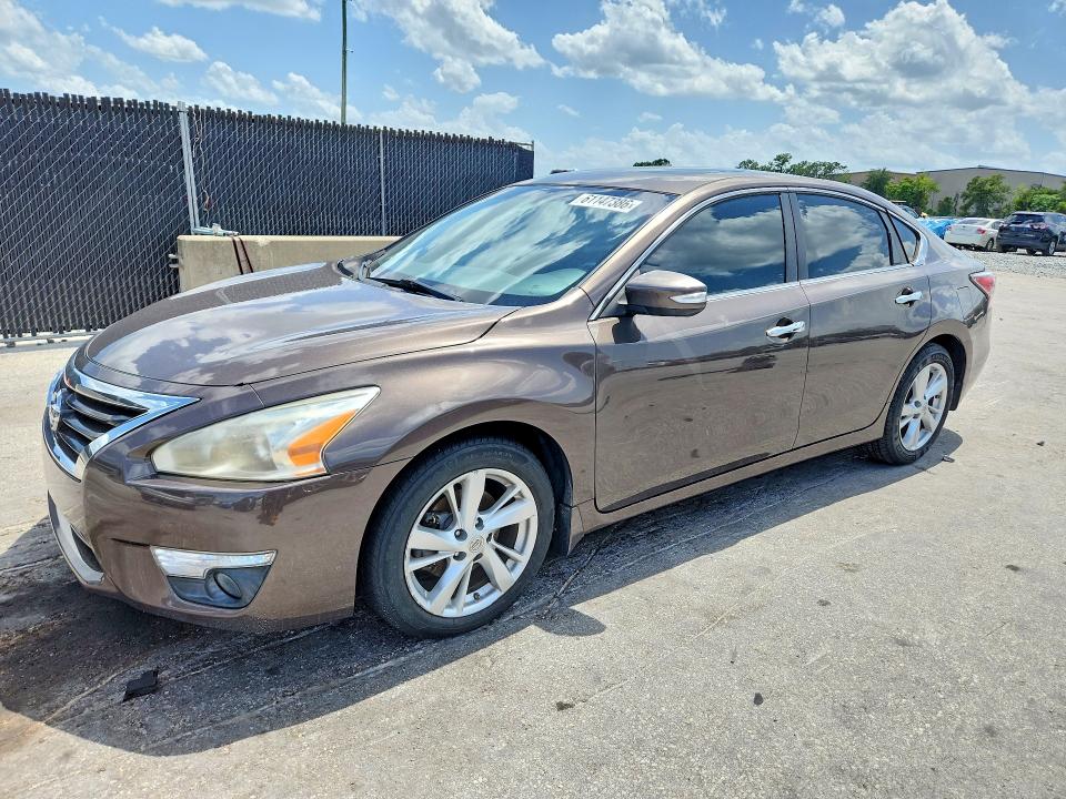 2014 Nissan Altima მანქანა იყიდება აუქციონზე, vin: 1N4AL3AP5EC129744, აუქციონის ნომერი: 61147386