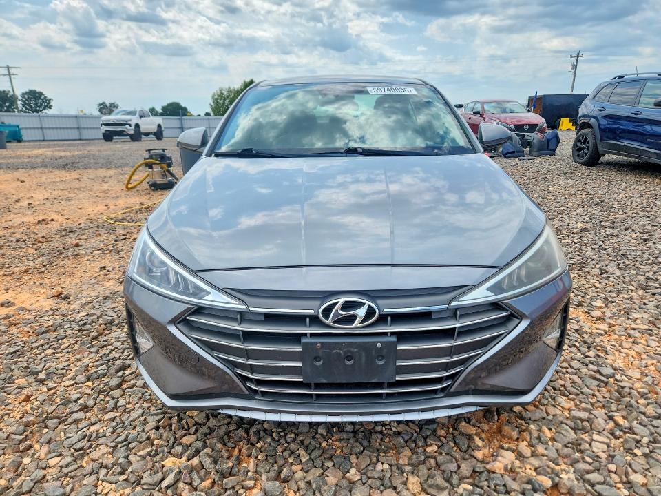 2019 Hyundai Elantra მანქანა იყიდება აუქციონზე, vin: KMHD84LFXKU749400, აუქციონის ნომერი: 59740036