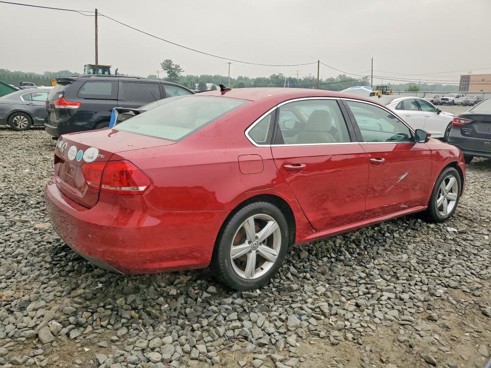 2015 Volkswagen Passat მანქანა იყიდება აუქციონზე, vin: 1VWAT7A31FC086744, აუქციონის ნომერი: 61302036