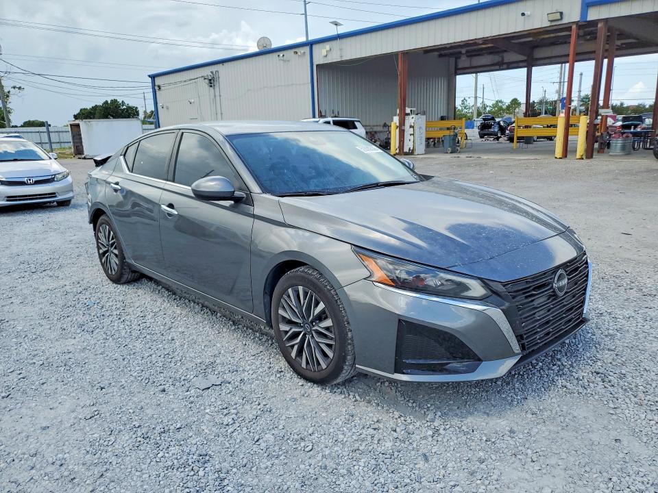 59880336 :رقم المزاد ، 1N4BL4DV6PN384804 vin ، 2023 Nissan Altima مزاد بيع