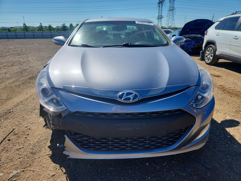 2015 Hyundai Sonata Hybrid მანქანა იყიდება აუქციონზე, vin: KMHEC4A48FA137305, აუქციონის ნომერი: 62884136