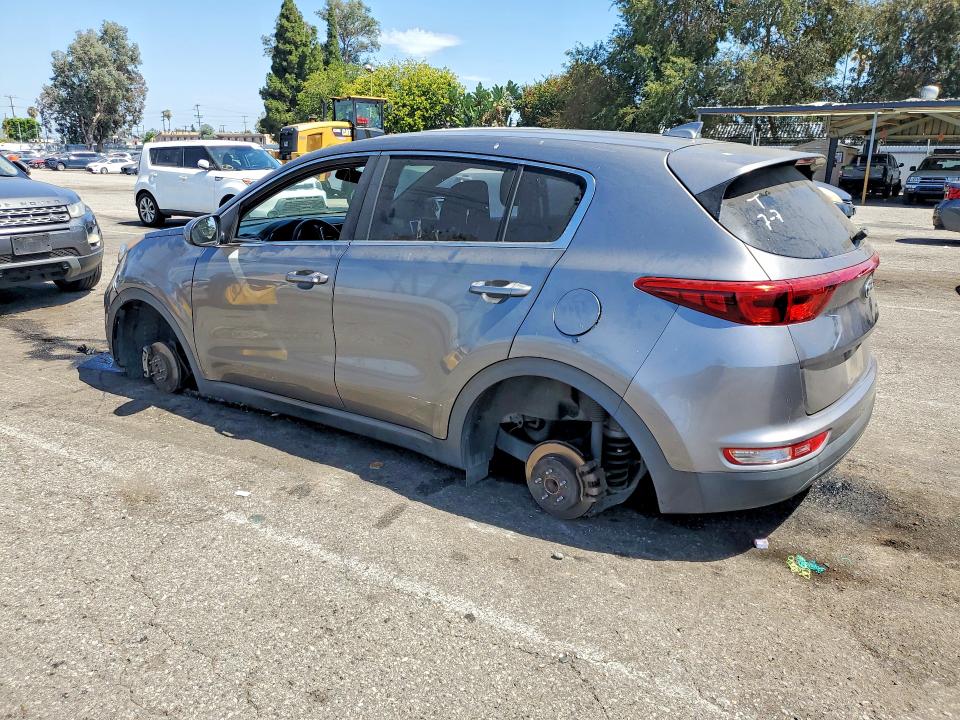 61381086 :رقم المزاد ، KNDPM3AC0J7338276 vin ، 2018 Kia Sportage مزاد بيع