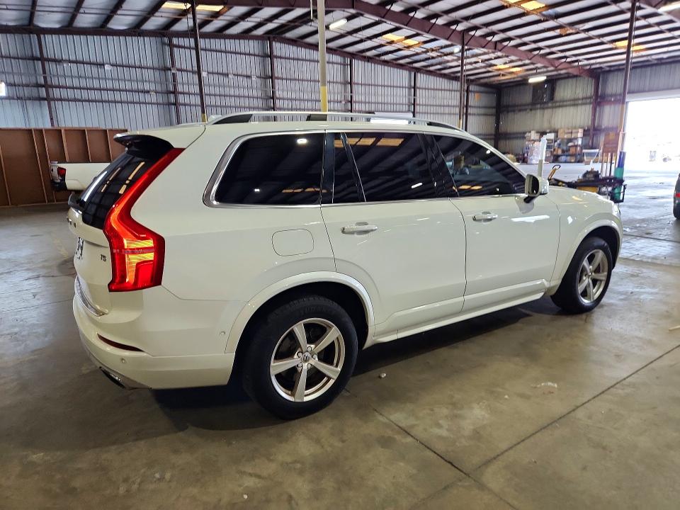61904946 :رقم المزاد ، YV4102KK5H1105585 vin ، 2017 Volvo Xc90 مزاد بيع