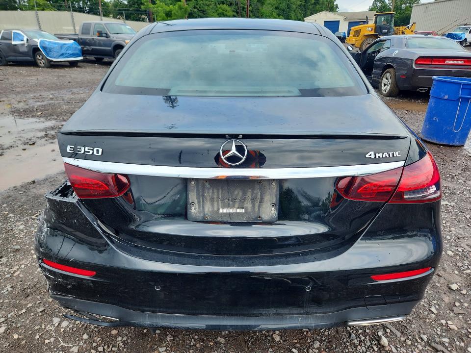 60305856 :رقم المزاد ، W1KZF8EB0NB038764 vin ، 2022 Mercedes-benz E مزاد بيع