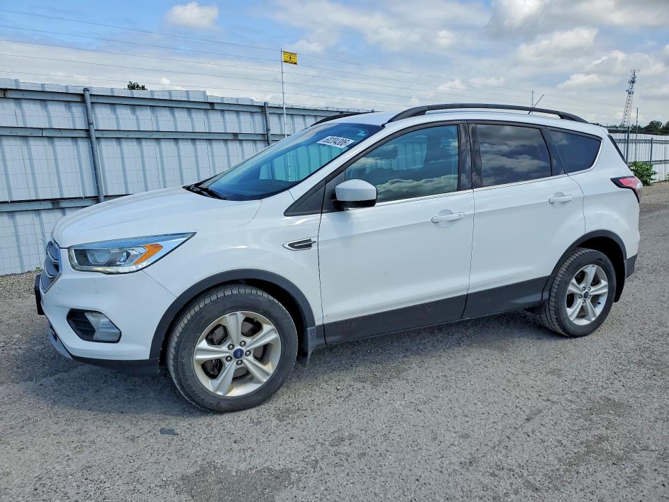 60204306 :رقم المزاد ، 1FMCU9GD0HUA70967 vin ، 2017 Ford Escape مزاد بيع
