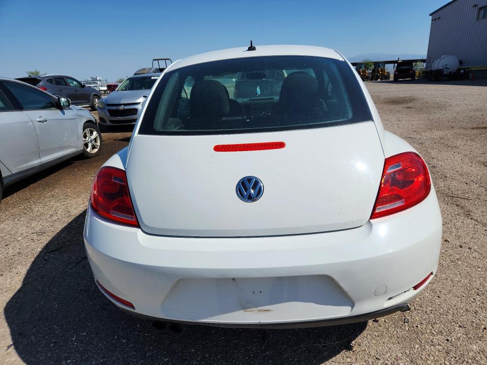 62878466 :رقم المزاد ، 3VWF17AT6EM642779 vin ، 2014 Volkswagen Beetle مزاد بيع