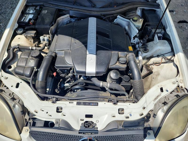 59600256 :رقم المزاد ، WDBKK65F84F300485 vin ، 2004 Mercedes-benz Slk مزاد بيع