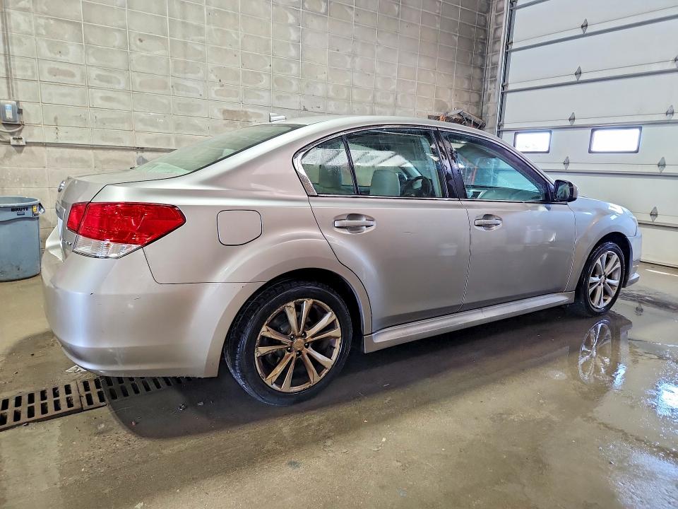 58778066 :رقم المزاد ، 4S3BMCL6XE3022818 vin ، 2014 Subaru Legacy مزاد بيع