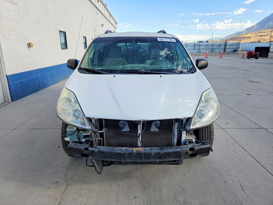 60171126 :رقم المزاد ، 5TDZK23C18S178382 vin ، 2008 Toyota Sienna مزاد بيع
