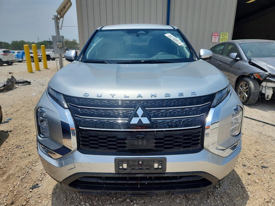 Продажа на аукционе авто 2022 Mitsubishi Outlander, vin: JA4J3TA81NZ083646, номер лота: 61886706