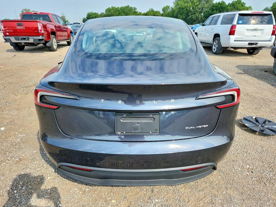 61589636 :رقم المزاد ، 5YJ3E1EB8SF997994 vin ، 2025 Tesla Model 3 مزاد بيع
