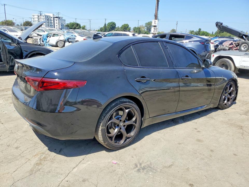 Продажа на аукционе авто 2018 Alfa Romeo Giulia, vin: ZARFAECNXJ7596650, номер лота: 61206236