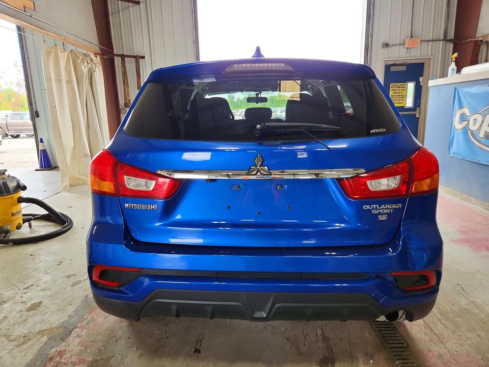 Продажа на аукционе авто 2018 Mitsubishi Outlander Sport, vin: JA4AR3AW2JZ033488, номер лота: 62838076