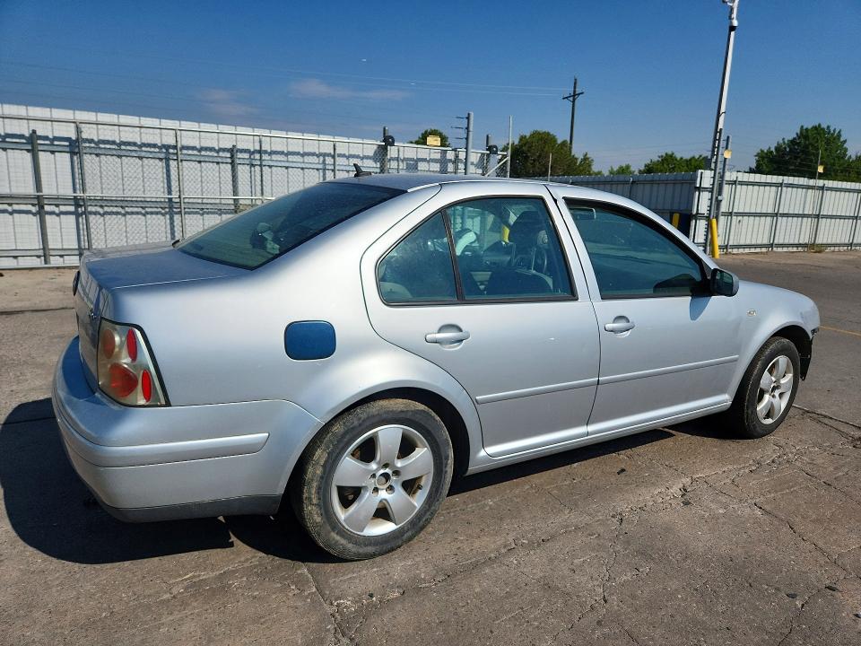 61735996 :رقم المزاد ، 3VWRE69MX3M074624 vin ، 2003 Volkswagen Jetta مزاد بيع