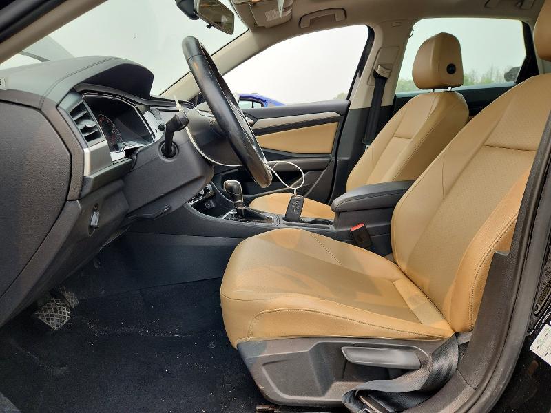 61148336 :رقم المزاد ، 3VWC57BU3KM103000 vin ، 2019 Volkswagen Jetta مزاد بيع