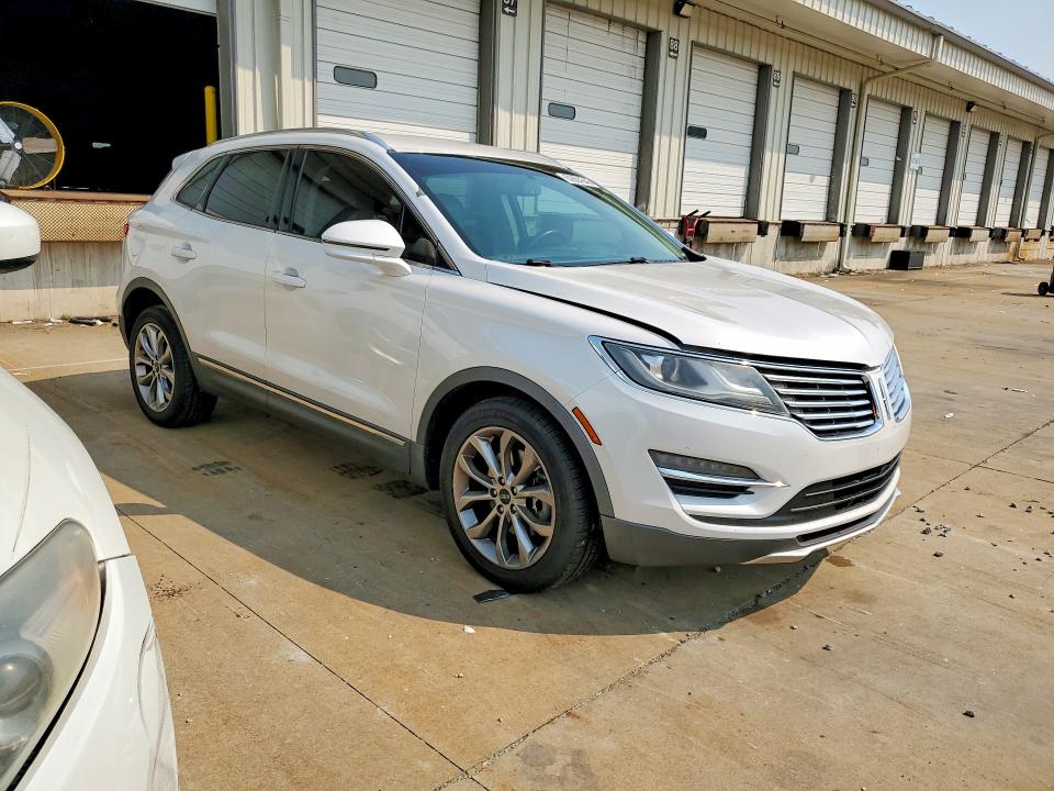 Продажа на аукционе авто 2017 Lincoln Mkc, vin: 5LMCJ2C91HUL46815, номер лота: 62604246