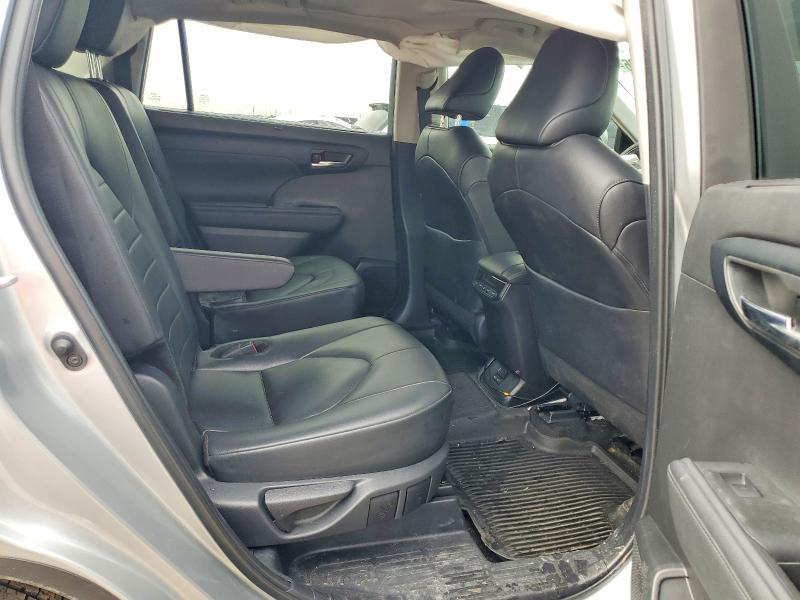 61019086 :رقم المزاد ، 5TDKDRAH6RS541828 vin ، 2024 Toyota Highlander مزاد بيع