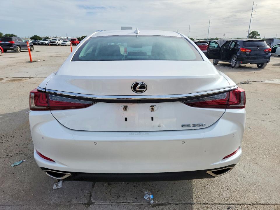 60636676 :رقم المزاد ، 58ADZ1B18LU071340 vin ، 2020 Lexus Es مزاد بيع