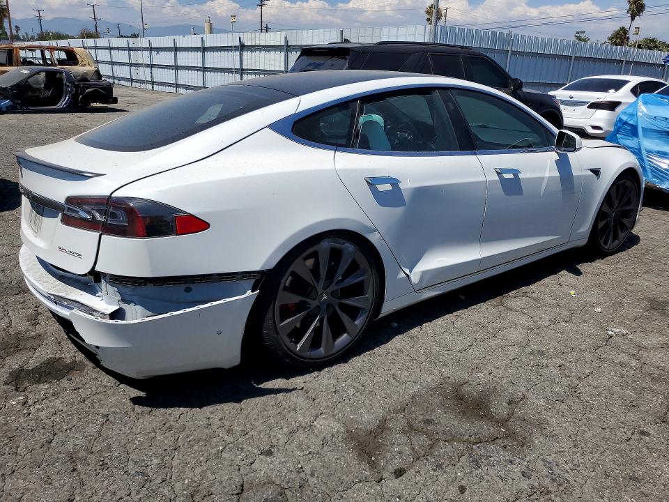 Продажа на аукционе авто 2019 Tesla Model S, vin: 5YJSA1E41KF339829, номер лота: 60976836
