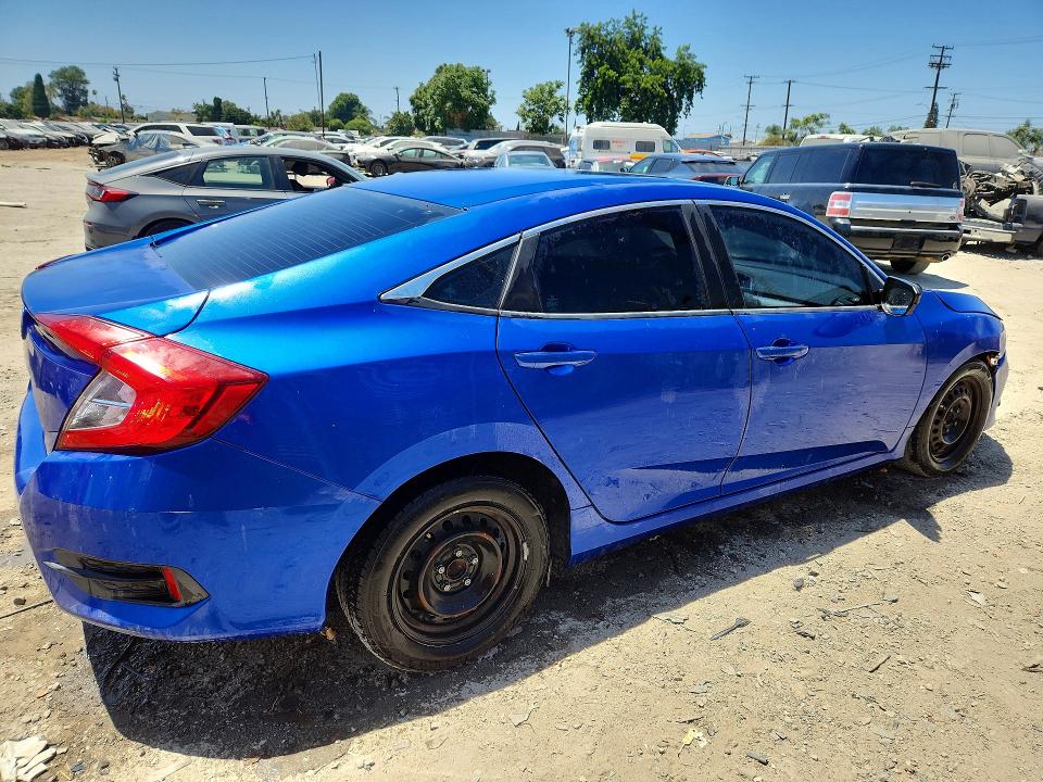 Продажа на аукционе авто 2017 Honda Civic, vin: 19XFC2F56HE217913, номер лота: 61639336