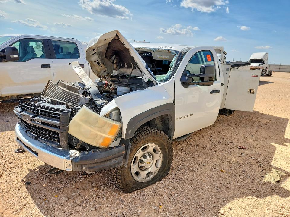 59642276 :رقم المزاد ، 1GCHK236X8F137643 vin ، 2008 Chevrolet Silverado مزاد بيع