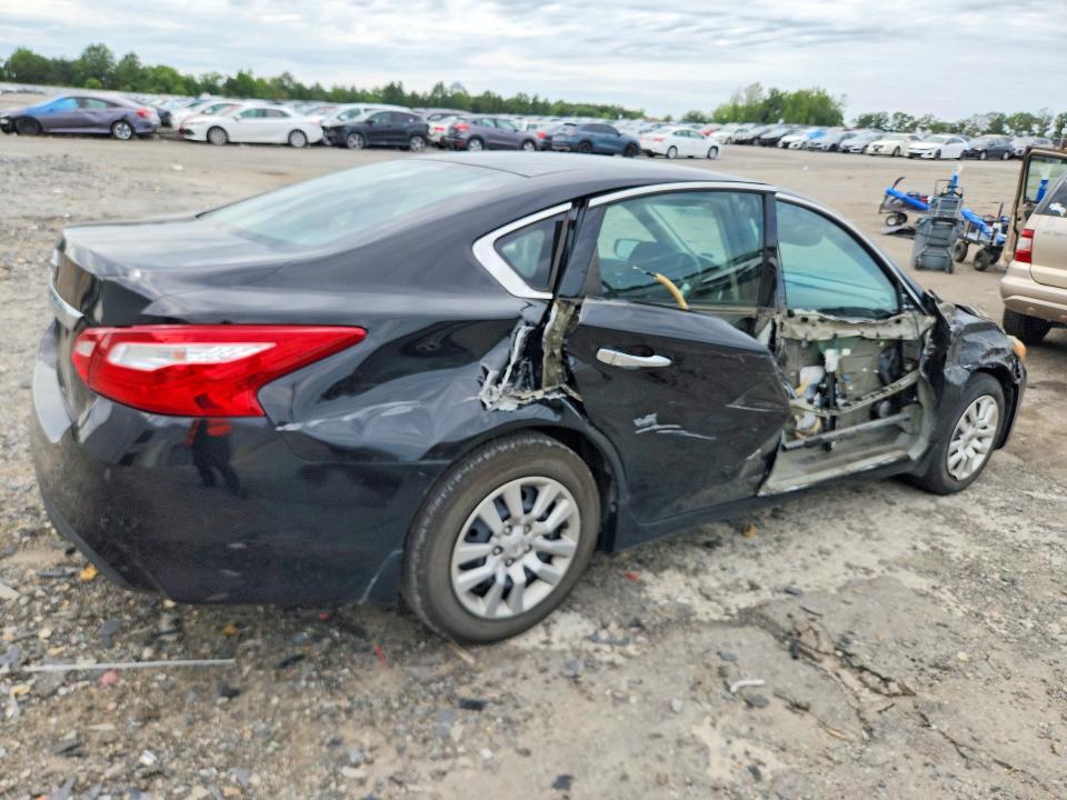 62521546 :رقم المزاد ، 1N4AL3APXHC279319 vin ، 2017 Nissan Altima مزاد بيع