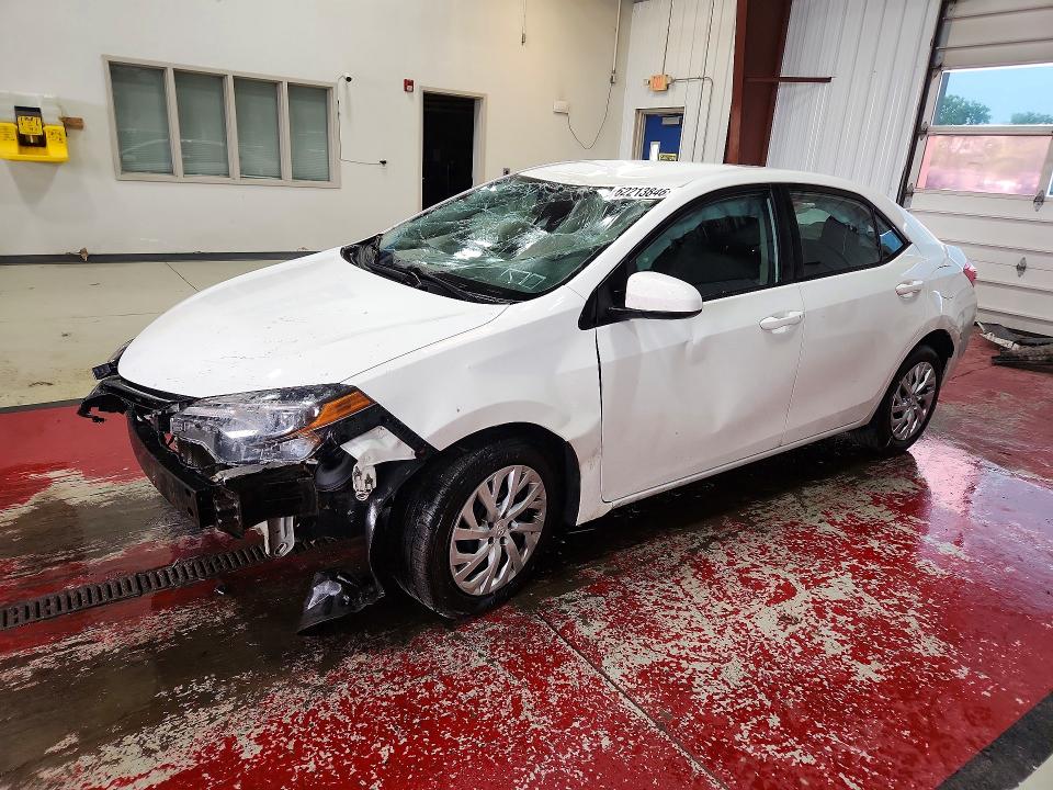 Auction sale of the 2018 Toyota Corolla, vin: 5YFBURHE0JP790165, lot number: 62213846