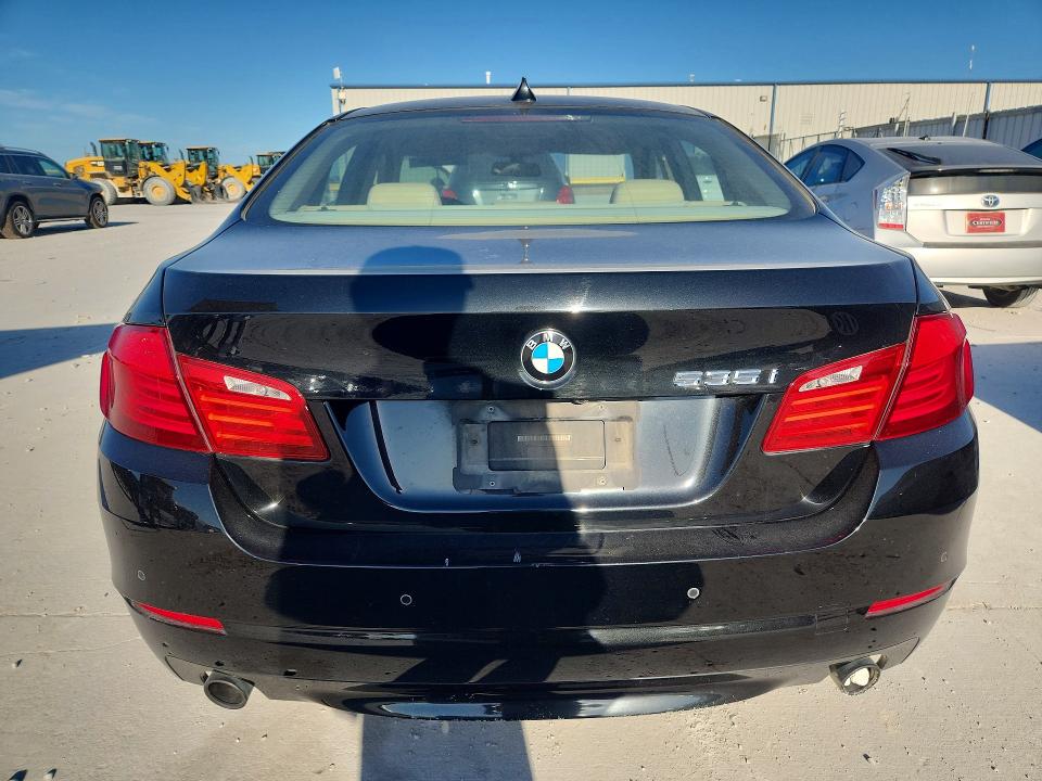 62519846 :رقم المزاد ، WBAFR7C56BC605784 vin ، 2011 Bmw 535 مزاد بيع