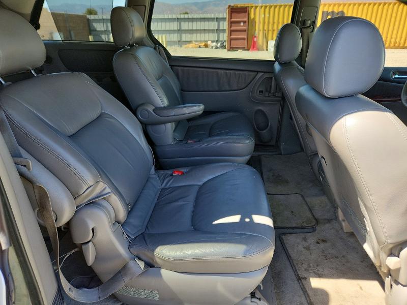 2004 Toyota Sienna მანქანა იყიდება აუქციონზე, vin: 5TDZA22C64S131007, აუქციონის ნომერი: 62910086