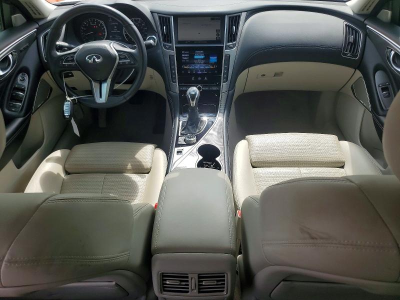 61547846 :رقم المزاد ، JN1EV7AP2LM200129 vin ، 2020 Infiniti Q50 مزاد بيع