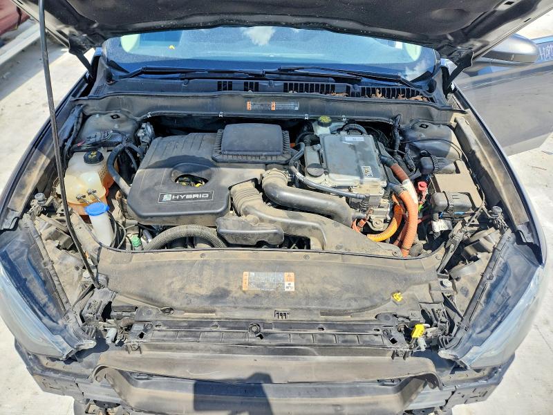 60021216 :رقم المزاد ، 3FA6P0LU4HR397461 vin ، 2017 Ford Fusion مزاد بيع