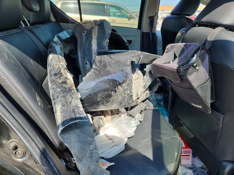 63509876 :رقم المزاد ، JTDKDTB3XC1513180 vin ، 2012 Toyota Prius C مزاد بيع