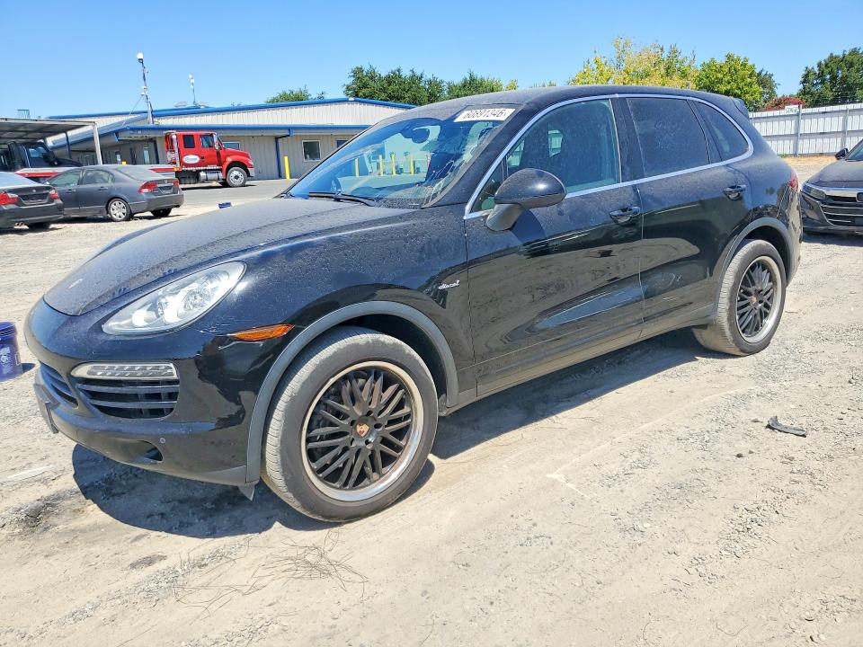 60891346 :رقم المزاد ، WP1AF2A22ELA39515 vin ، 2014 Porsche Cayenne مزاد بيع