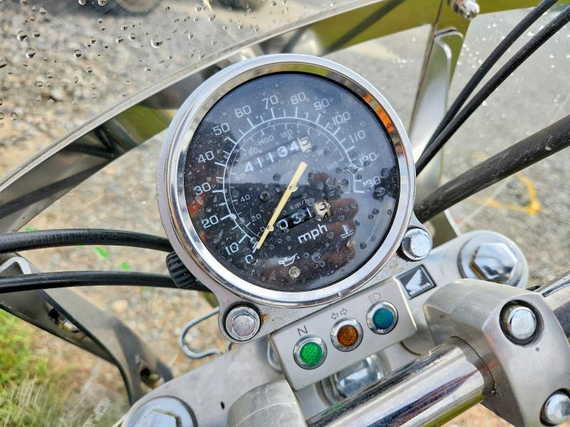 60890146 :رقم المزاد ، 1HFSC18086A000024 vin ، 2006 Honda Vt1100 مزاد بيع