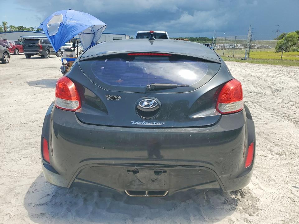 2013 Hyundai Veloster მანქანა იყიდება აუქციონზე, vin: KMHTC6AD9DU130880, აუქციონის ნომერი: 60567276