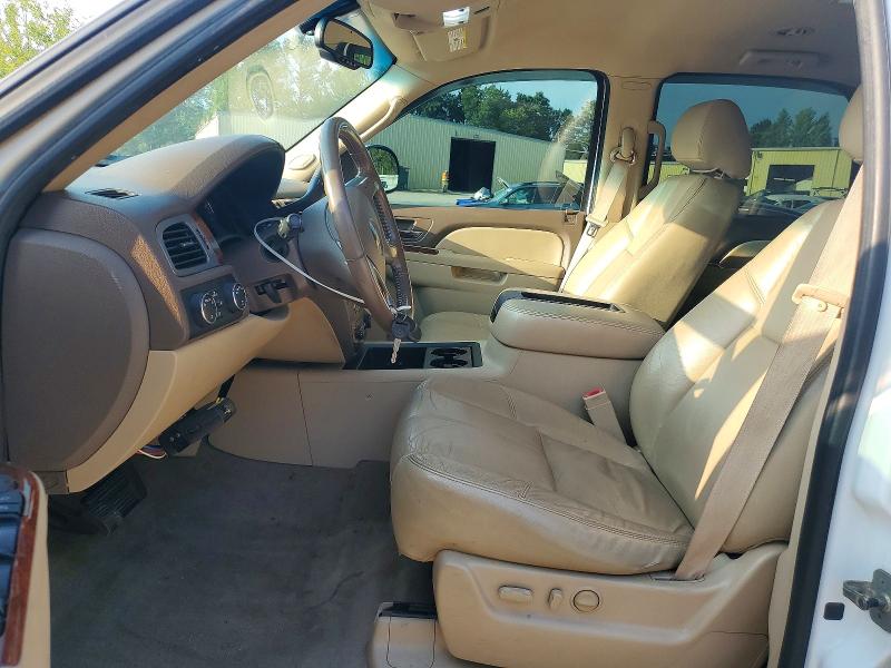 2011 Chevrolet Tahoe მანქანა იყიდება აუქციონზე, vin: 1GNSKBE04BR143031, აუქციონის ნომერი: 59552136