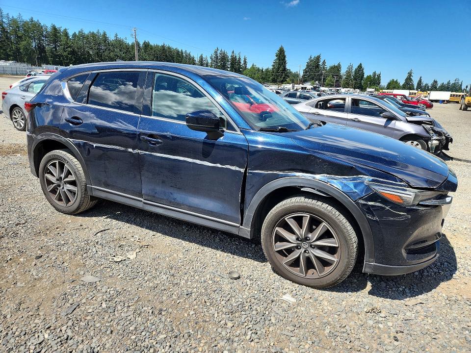 62526976 :رقم المزاد ، JM3KFBDL8H0122440 vin ، 2017 Mazda Cx-5 مزاد بيع