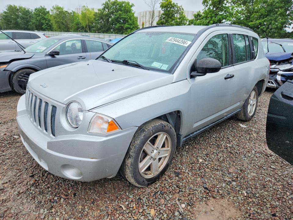 62944396 :رقم المزاد ، 1J8FT47W27D418848 vin ، 2007 Jeep Compass مزاد بيع