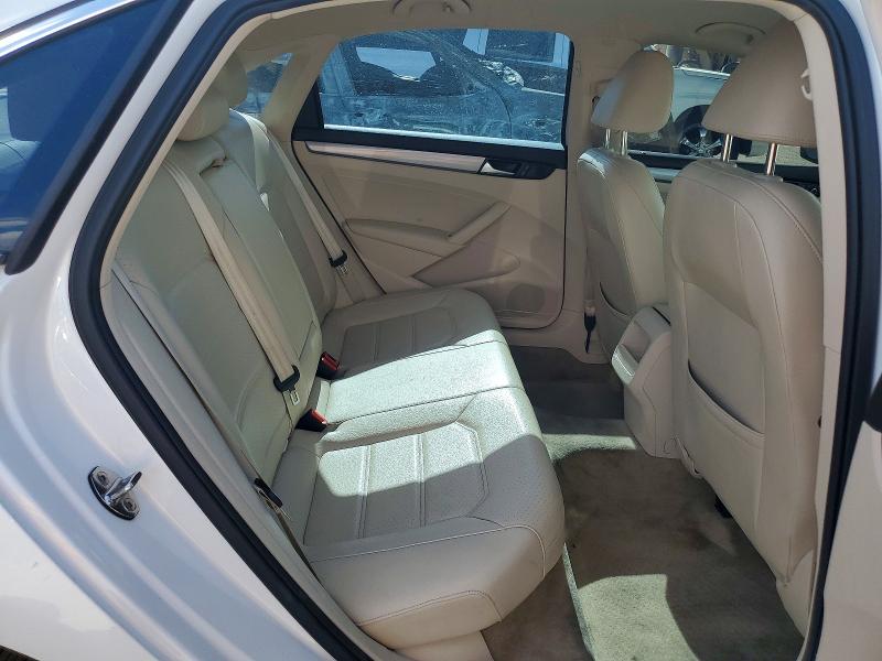 Продажа на аукционе авто 2015 Volkswagen Passat, vin: 1VWAT7A38FC109761, номер лота: 62122426