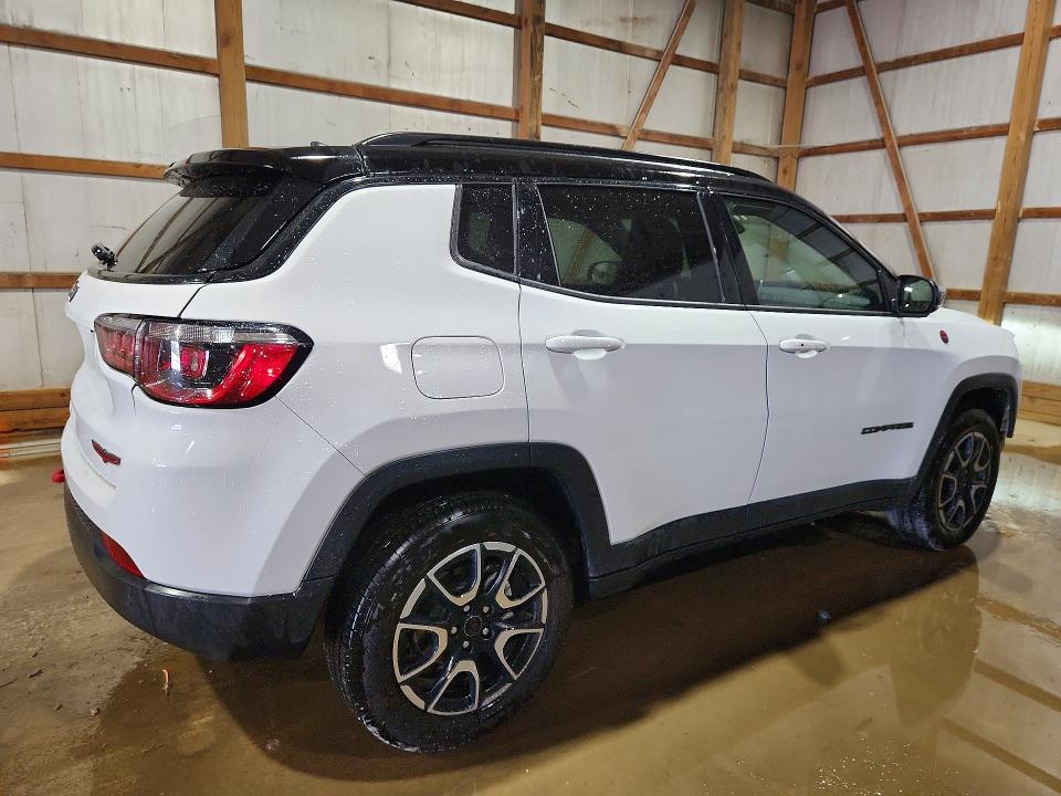 2025 Jeep Compass მანქანა იყიდება აუქციონზე, vin: 3C4NJDDN5ST522743, აუქციონის ნომერი: 59692136