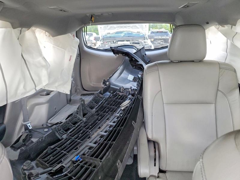 Продажа на аукционе авто 2018 Toyota Highlander, vin: 5TDJZRFHXJS525691, номер лота: 61028766