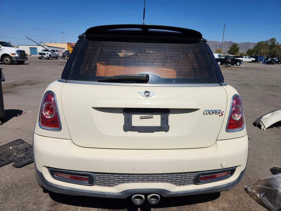 Продажа на аукционе авто 2011 Mini Cooper, vin: WMWSV3C5XBTY12441, номер лота: 63265526