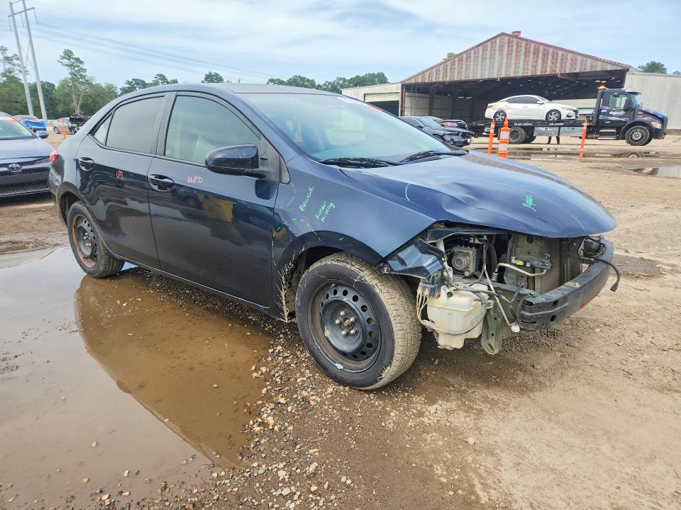 2017 Toyota Corolla მანქანა იყიდება აუქციონზე, vin: 5YFBURHE3HP672654, აუქციონის ნომერი: 61180786
